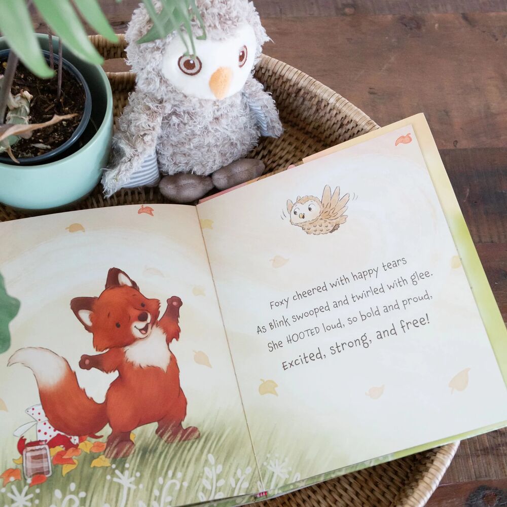 Blink Owl Plush & Flying Lessons Book Bundle - Image 2