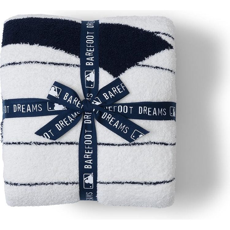 CozyChic New York Yankees Throw - Image 2