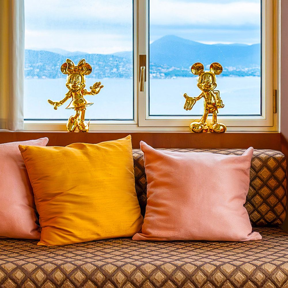Mickey Mouse 12 Welcome Studio Figurine - Gold - Image 2