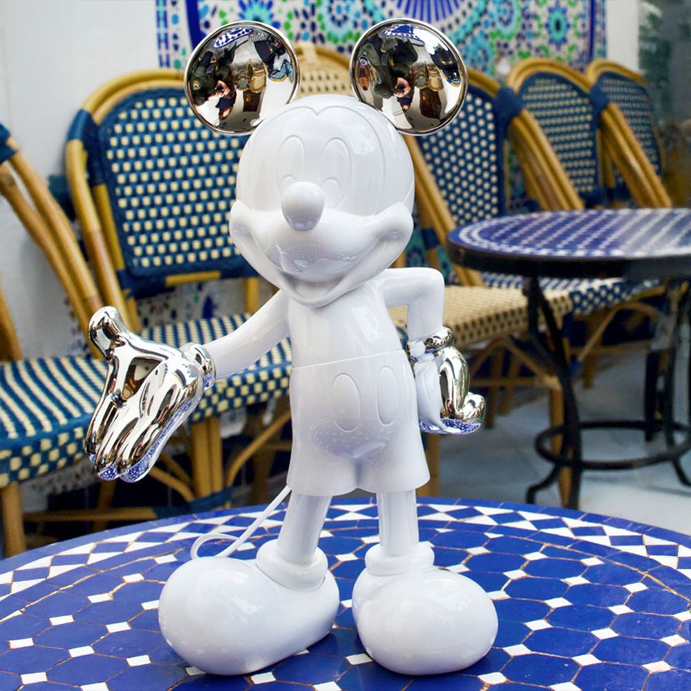Mickey Mouse 12 Welcome Studio Figurine - White & Silver - Image 4