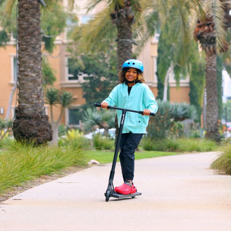 Micro Chilli Zeppelin Pro Scooter - Black/Grey - Image 2