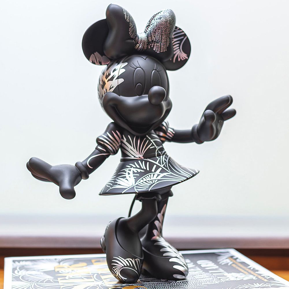 Minnie Mouse 12 Star Style Martyn Lawrence Bullard Figurine - Black & Silver - Image 2