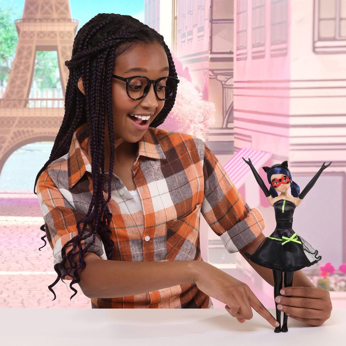 Miraculous Ladybug Hero Switch Transformation Doll 10 - Image 2