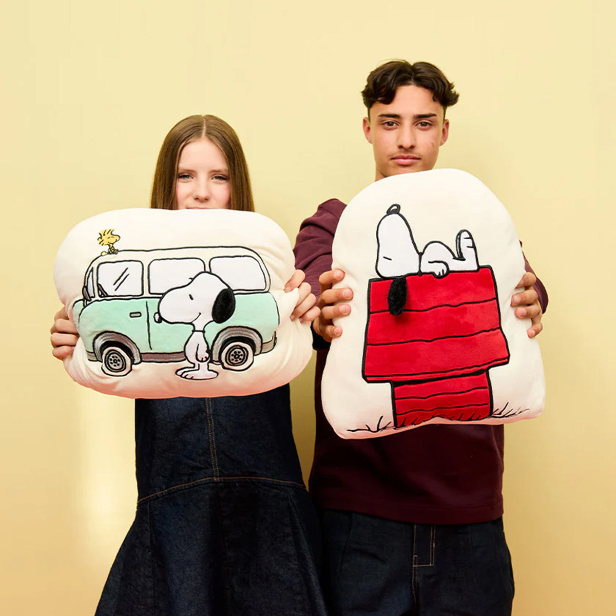 Peanuts Doghouse Pillow - 15 - Image 2