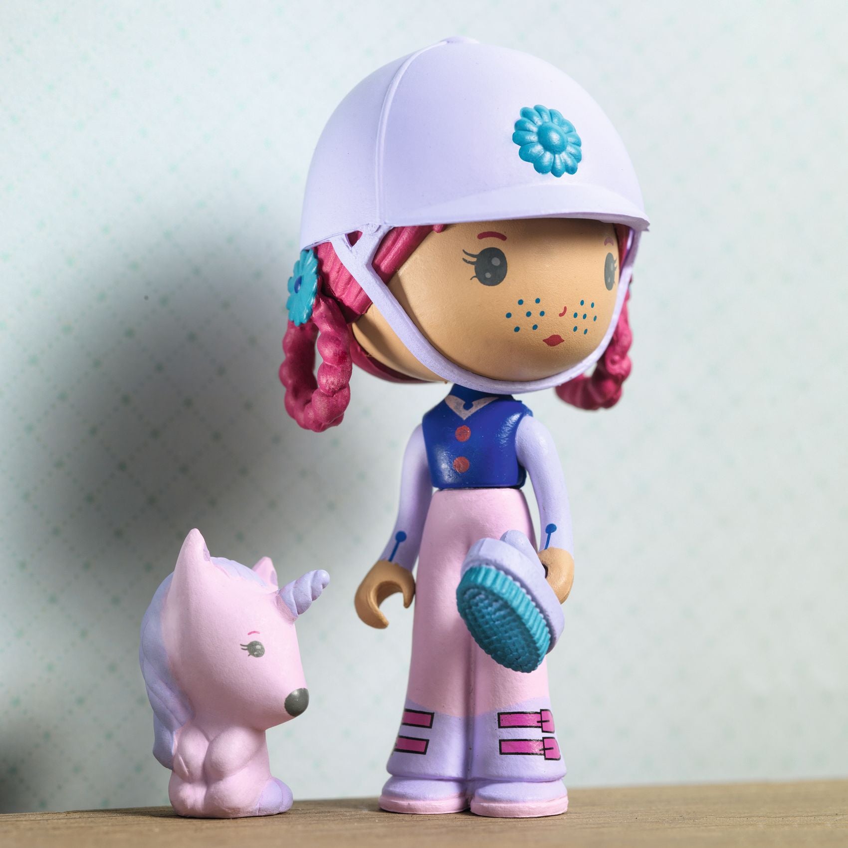 Tinyly Joe & Gala Figurines - Image 2
