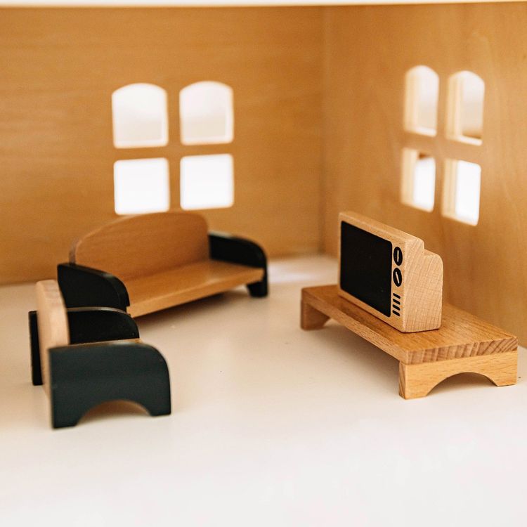 Wooden Dollhouse Accessories - Image 3